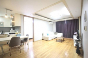Gangnam Top 2Room 2Bath apt 풀옵션 Subway 2min 장기문의